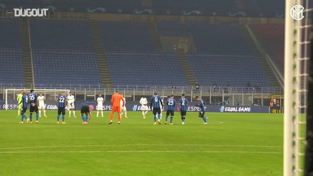 The minute of silence in memory of Maradona in Inter vs Real Madrid